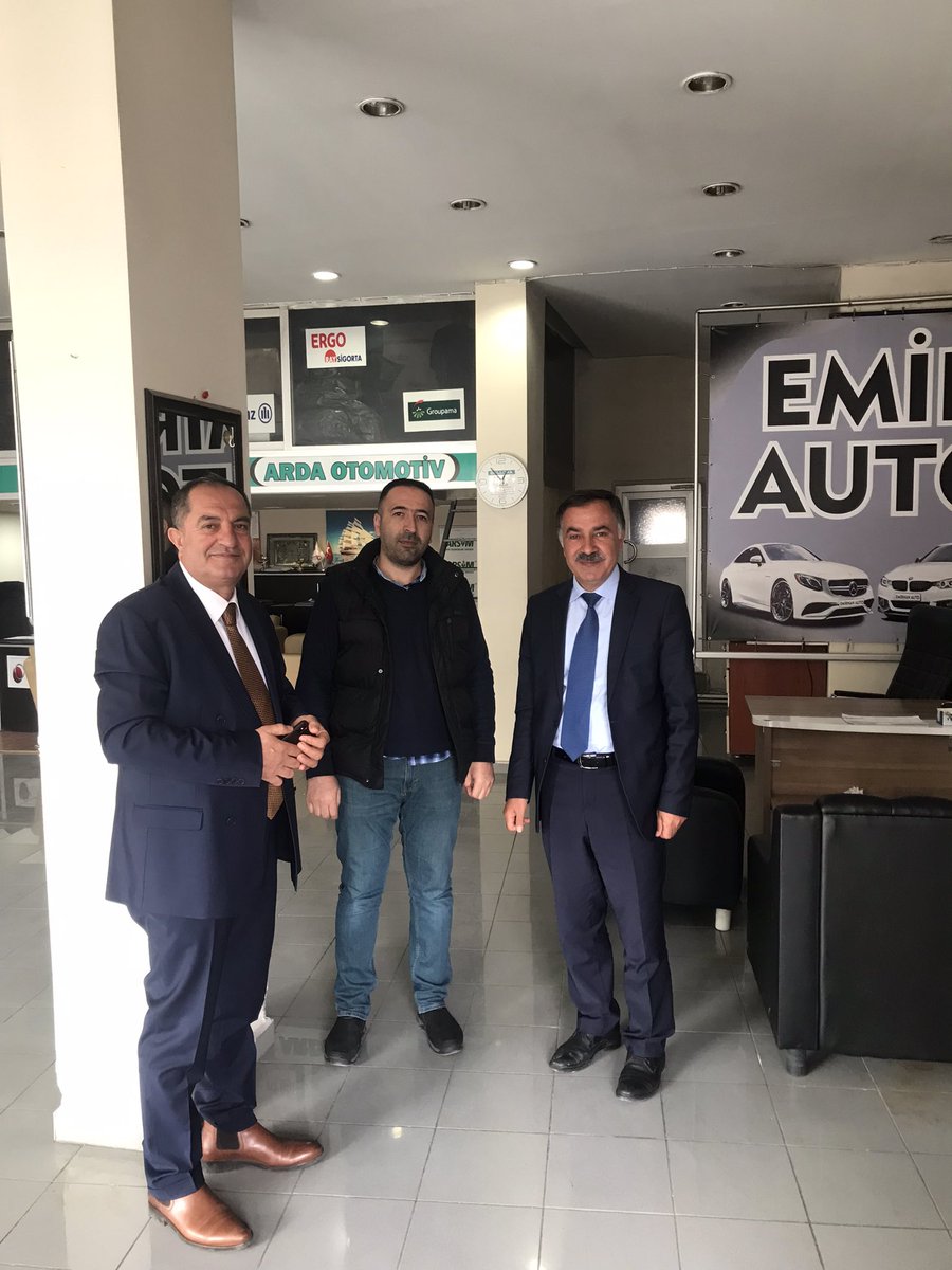aday_ak's tweet photo. 📍 (Merkez) Esnaf ziyaretleri...
Derdimiz hemşehrilerimiz, aşkımız ve Sevdamız #Ağrı'mız...
#Hanibaba caddesi esnaf dostlarımızı/kardeşlerimizi ziyaret ederek hayırlı ve bereketli kazançlar diledik...
@Akparti
#DurmakYokYolaDevam #AkParti https://t.co/ob3VsQaTTw