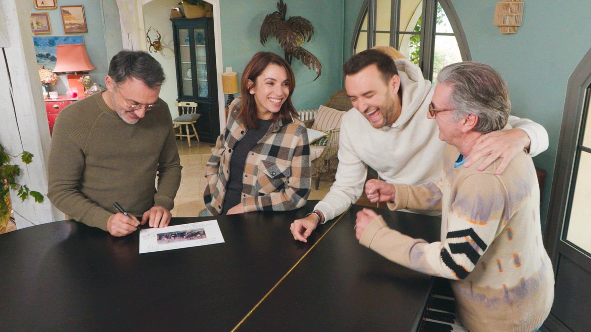 francetvpro's tweet photo. #Audiences @France2tv 

👏🏻Record historique en PdA hier pour #undimanchealacampagne présenté par Frédéric Lopez avec :

📍14.8% de PdA et 1.4 M de téléspectateurs 🙏🏻

➡️A (re)voir sur https://t.co/JqV7mXAoWY https://t.co/SWGsoiDAno