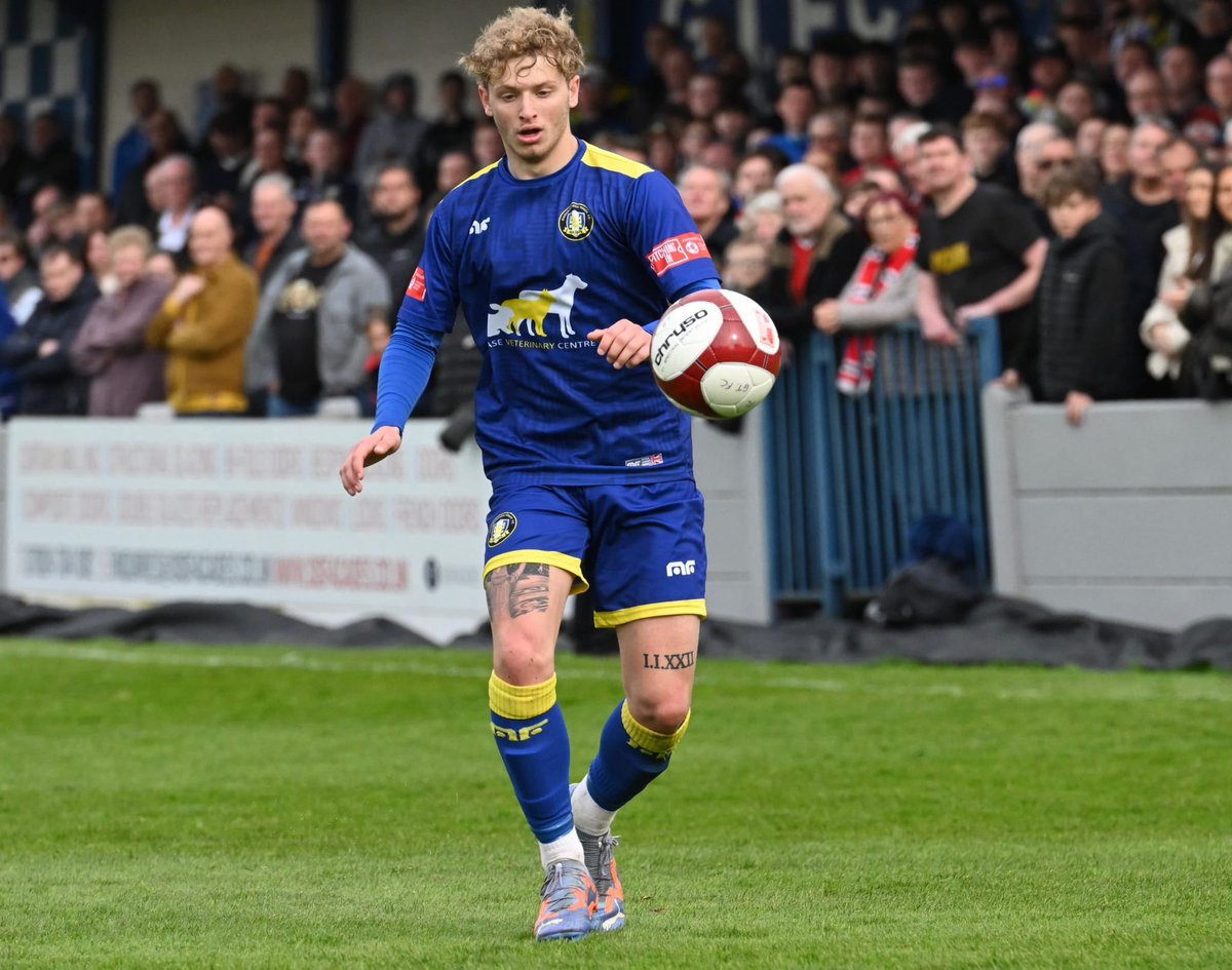 HarryLewis_7's tweet photo. Just like to say thank you to everyone at @GainsTrinityFC , from the players, staff and the fans, been an incredible season and wish them nothing but the best in the future. You blues🔵 https://t.co/llV4743zNT