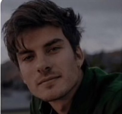 studios_manu's tweet photo. -Você não está afim de mim. Esta afim de mim e do Garrett 
-Se vc está insinuando que eu quero sacanagem com vc e meu melhor amigo posso garantir que não . 
-Não, você quer  o que a gente tem . Quer a conexão , a proximidade e toda a coisa melosa que vem com o relacionamento https://t.co/QODoLp0zVp