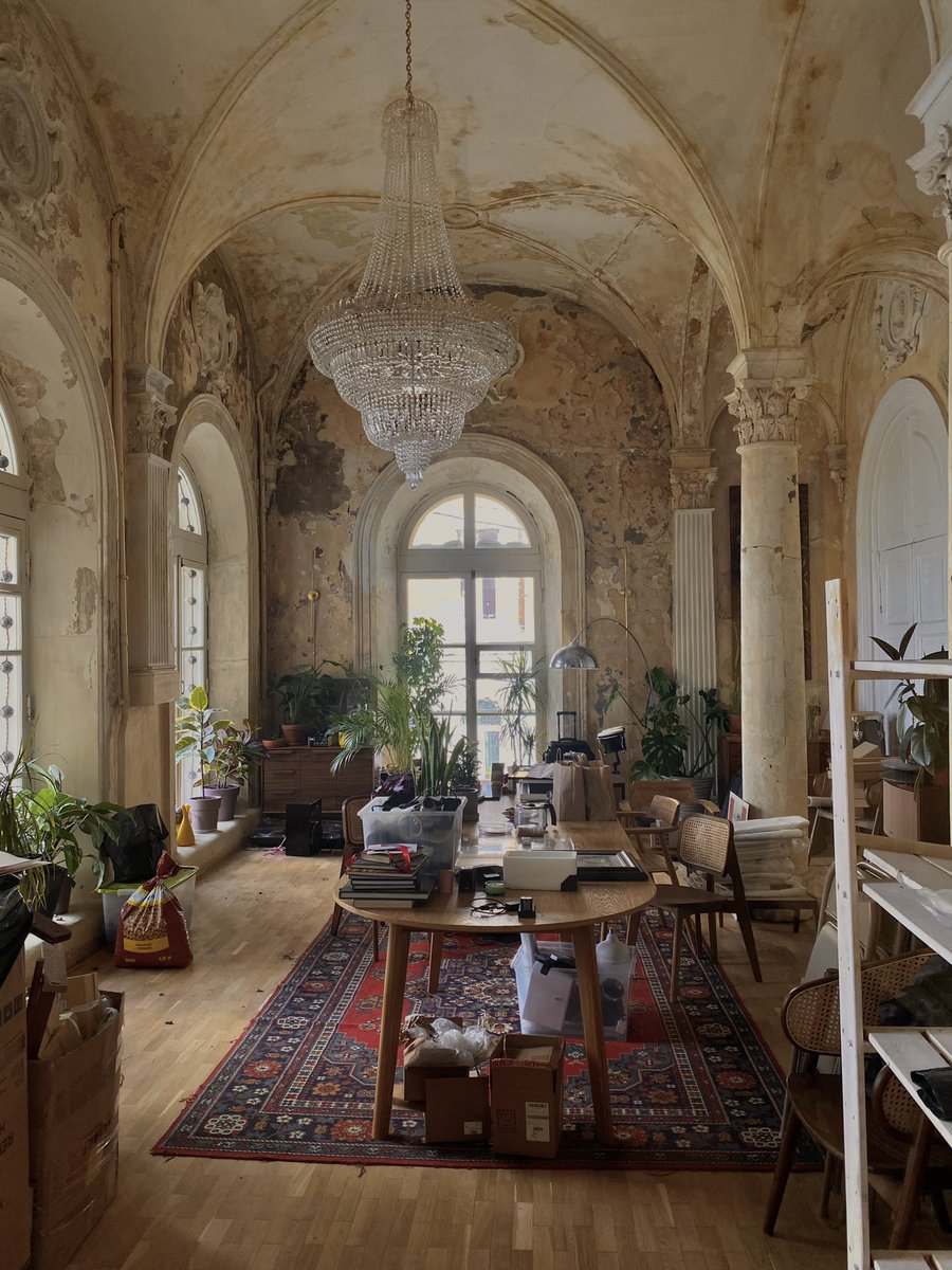 Нашел в Москве кусочек то ли Италии то ли Франции