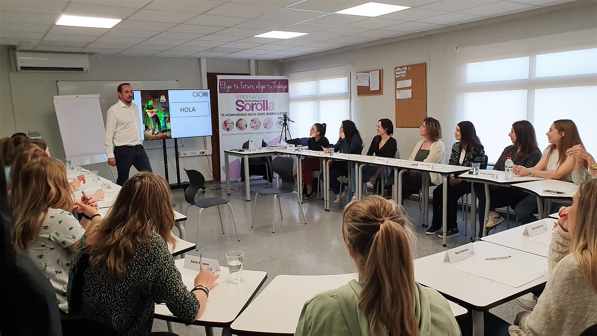 Glb_Learning's tweet image. 📅Iniciamos el #curso de &quot;Atención al paciente y Gestión Administrativa Sanitaria&quot; para la @asap_cv  🔝
🗣 Comenzamos con el módulo “Atención y #Comunicación con el #cliente”, impartida por Ismael Olea, Director de bethink
#atenciónalcliente #sanidad #paciente #gestión #formación