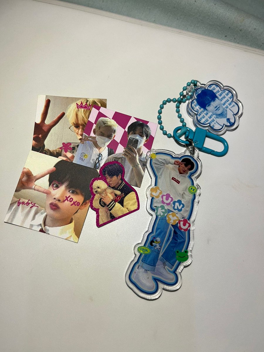 rubymoonkyu's tweet photo. Today's mail—☆💌 08052023

Aaa i really like this keychain, bagus banget 🥺 packagingnya juga rapih and then that freebies look so pretty 😍 thank you so much kak @soozledoodle 🤗💫 https://t.co/04HfVT3ccm