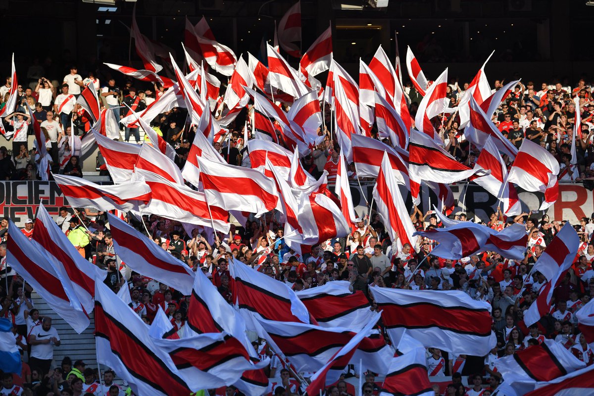 FacundoBrignolo's tweet photo. BUEN DÍA RIVER 🤍❤️🤍❤️🤍❤️🤍❤️🤍 https://t.co/HujzwZj5N2