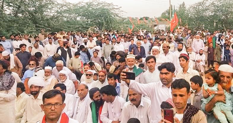 PTI Politics. tweet media