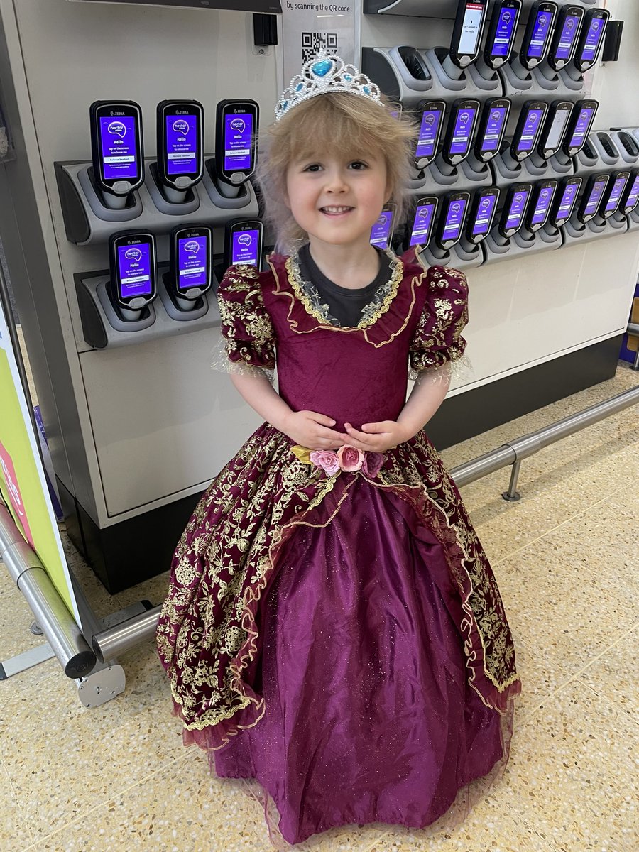There is nothing more British than doing “the big shop” on a coronation bank holiday weekend, with your four year old wearing her special dress to be like “Princess Katherine” 👑 👸 <a href="/KensingtonRoyal/">The Prince and Princess of Wales</a> <a href="/sainsburys/">Sainsbury's</a>