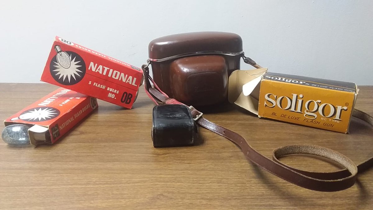 GrandOakAuction's tweet photo. Online auction: https://t.co/y7mhqclVkj
View @ our offices
Vintage Kodak Retienette IA Camera with Soligor Flash + Bulbs & Sekonic Light Meter
#Vintagecamera #kodakretienetteia #sekoniclightmeter #soligorflash #collectiblecamera #onlineauction #grandoakauctions #antiquesauction https://t.co/NQ2tuY6t7y