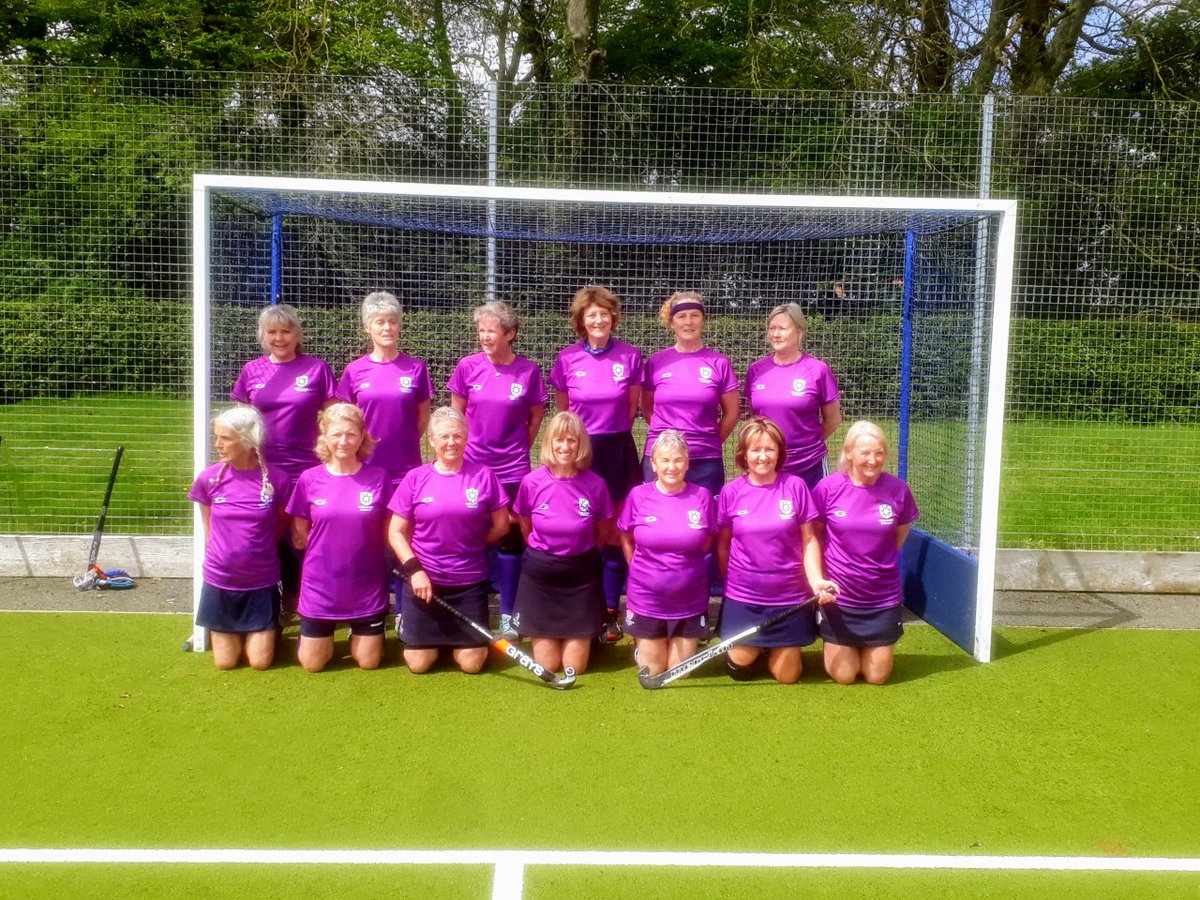 Congratulations to Midlands Masters for their opening win against Wales O65s while sporting the new playing kit for the area...

shorturl.at/doDO3

#mastershockey #midlands #Hockey