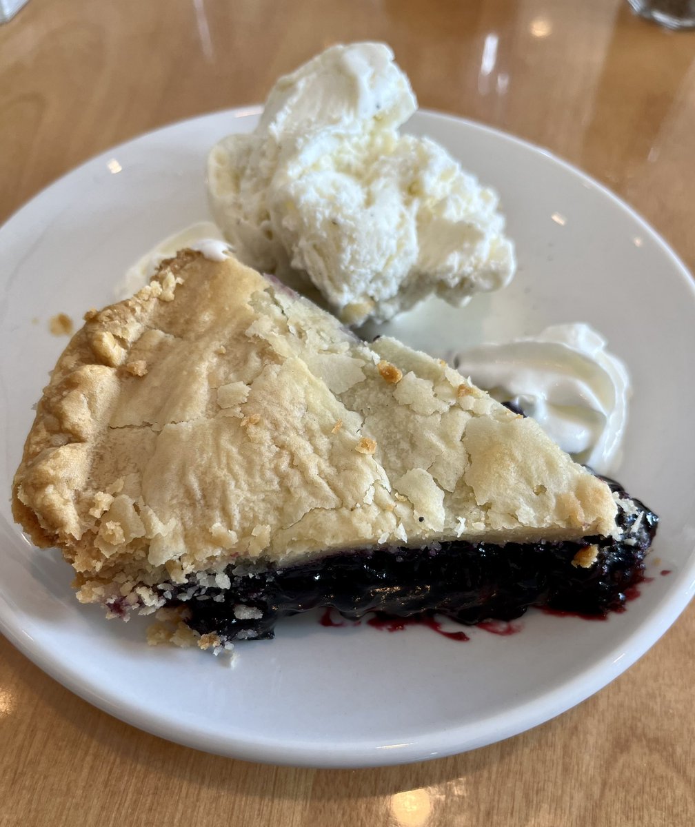 It’s a #mainething: Biking in the beautiful Acadia National Park that featured amazing views and a spectacular beach; lobster boating and lobster dinner - and of course, wild blueberry pie.
#summerfeetbike #AE2023