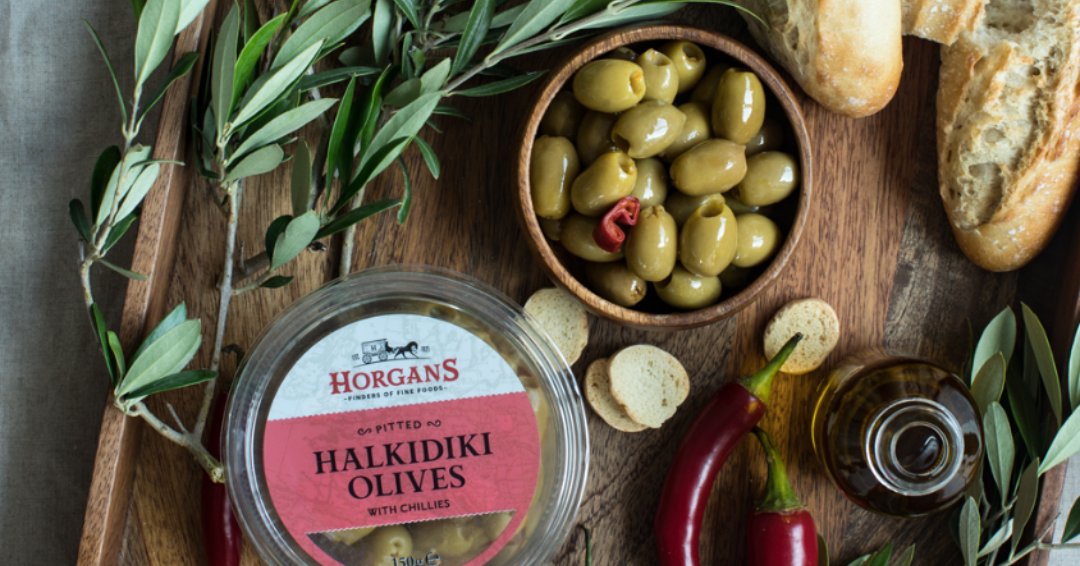 🌞 Summer is coming, which means one thing... grazing boards outside!

Finish off your board with our Halkidiki olives! 🫒🍴

#SummerGrazing #OutdoorDining #HalkidikiOlives #GrazingBoards #FoodiesUnite