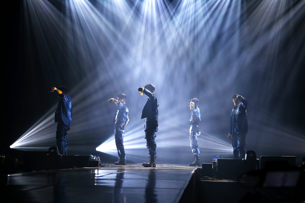 CIX_Official's tweet photo. [BEHIND]
<Save me, Kill me> IN SEOUL DAY 1 (◞♥ꈍ∇ꈍ)◞♥

Naver Post 
▶️ https://t.co/6vCVwbv1TT

#CIX #씨아이엑스 #BX #승훈 #배진영 #용희 #현석 #CIX_2ndWORLDTOUR #Saveme_Killme #Saveme_Killme_inSEOUL https://t.co/73gzDN1iaY