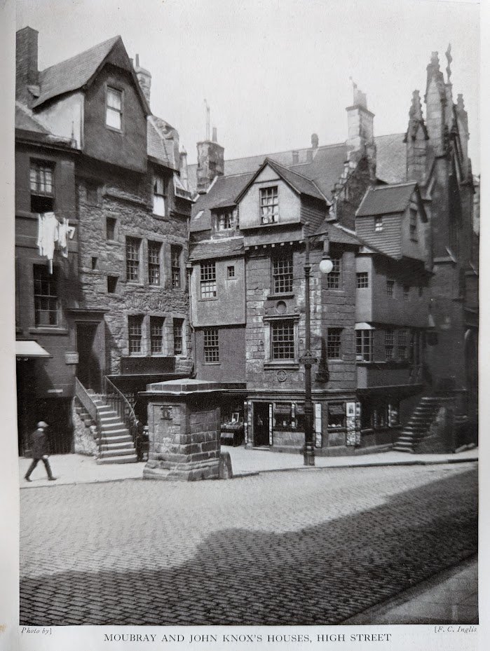 SChurchesTrust's tweet photo. For those keen to find out more about Moray-Knox Church, you can find lots of wee tantalising glimpses of this Gothic building in many of the pre-1950s photographs of John Knox House, like the one belowπ#LostChurches https://t.co/HLlTotTcFx