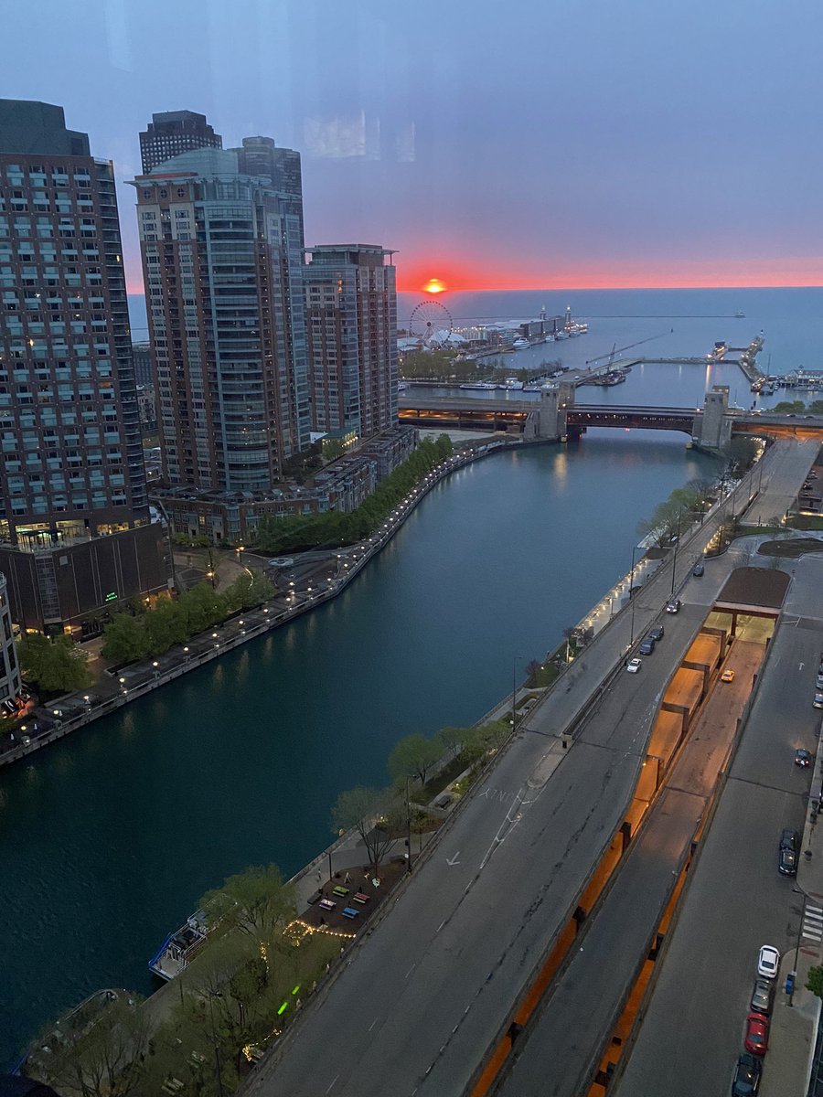 A new day is dawning. Wake up with me this morning on <a href="/WGNRadio/">WGN Radio 720</a> I’m in for <a href="/BobSirott/">Bob Sirott</a> from 6-10am. Full disclosure, this sunrise was from Saturday. #chicago