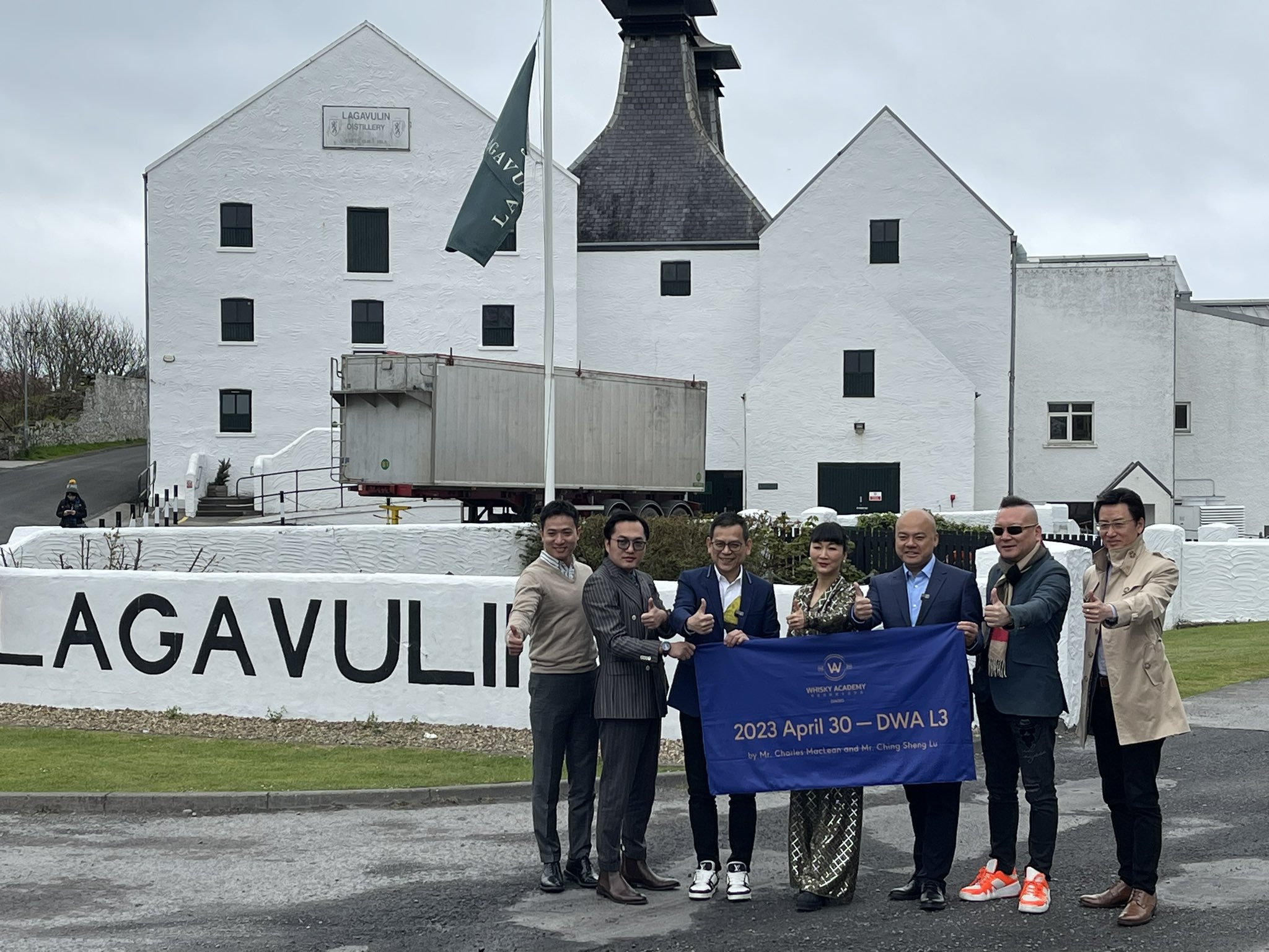 Islay Taxis (islay_taxis) / Twitter