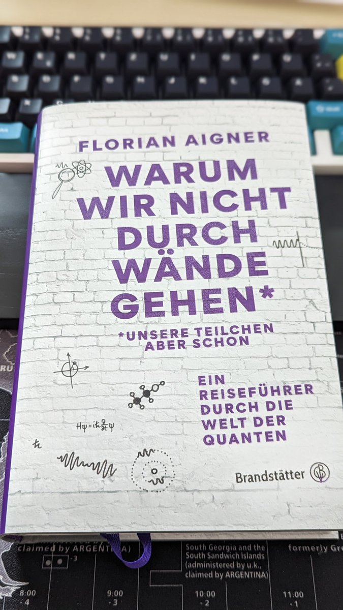 cm8718's tweet photo. @florianaigner bin ich ja gespannt wie Regenschirm, ob ich die Welt der Quanten nun besser verstehen darf. Danke dafür! https://t.co/kgMC87opUM