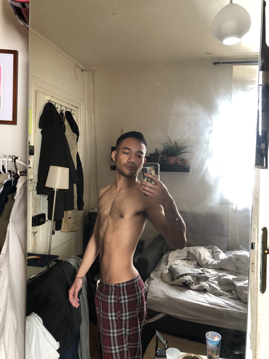 endofacliff's tweet photo. Skinnier and gayer than ever https://t.co/F68ve01ne0