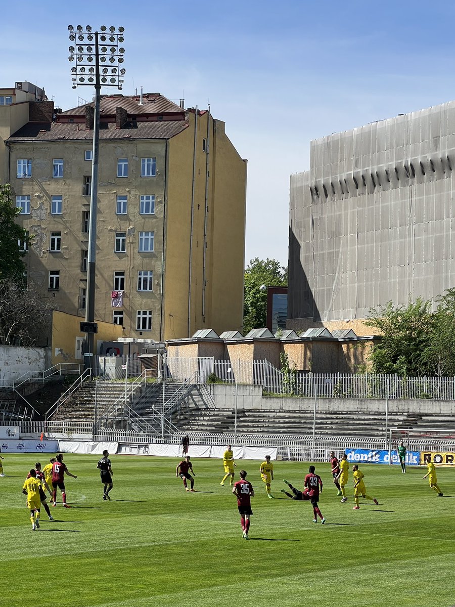 petrmottl's tweet photo. AC Sparta Praha B - FK Varnsdorf
2:0 ⚽️
Attendance 512 🙋‍♂️
8. 5. 2023
#acs #acsparta #sparta #acspartapraha #spartapraha #1893 #acs1893 #antislavisti #antisks #groundhopping #groundhopper https://t.co/N6oi6el5wi