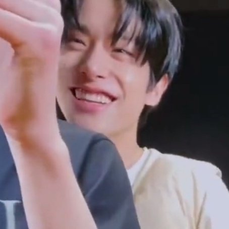 heejakeunitwhen's tweet photo. I 😭😭😭😭😭😭😭😭😭😭😭😭😭😭😭😭😭😭😭😭😭😭😭 https://t.co/ZXL9v2FfFn