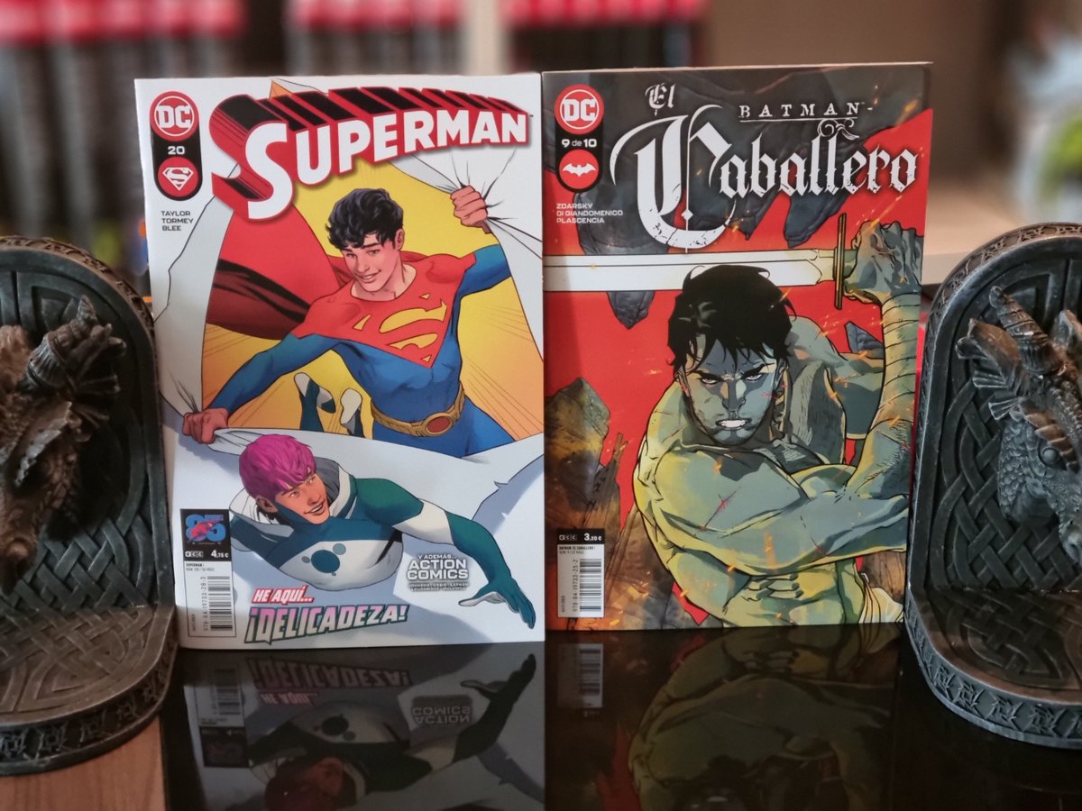 estatuasycomics's tweet image. Las #Novedades de @eccediciones de esta semana listas para su lanzamiento el 9/5

Nueva serie de Batman contra Robin, nuevo volumen de #Hellblazer y mucho más. 👇👇

estatuasycomics.com/secciones/mayo…

#eyc #comics #manga