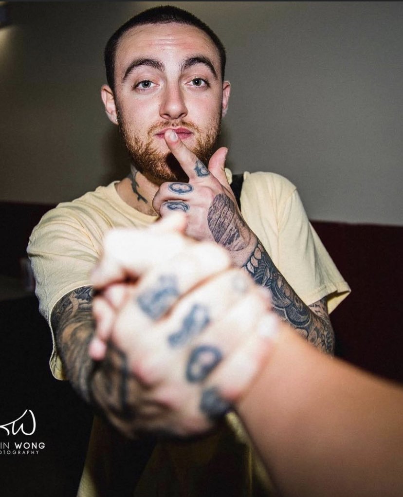 tsunami_tommy4's tweet photo. Hey everyone. It’s Mac Miller Monday 🖤 https://t.co/lS3P9MkoVK