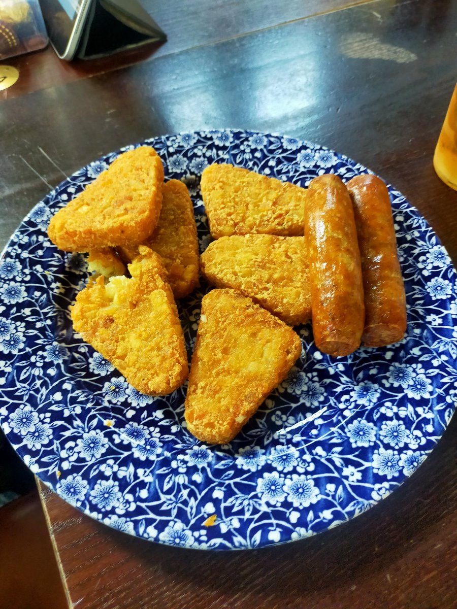 sam_stork's tweet photo. Thank you for the food... Us lot loved it thank you.
Table 52 queen of iceni until 2pm #Whetherspoons #ncfc https://t.co/ol4NPOnrJL