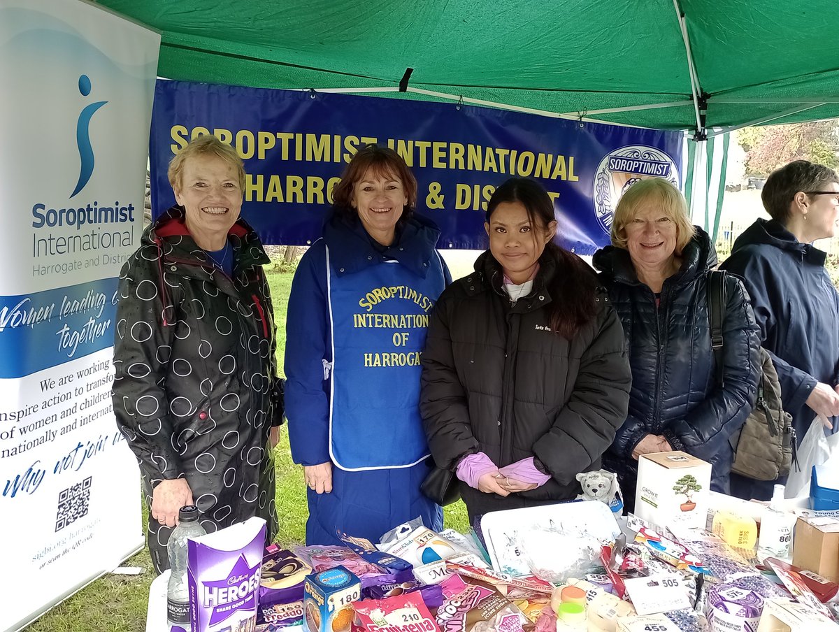 KarenWeaver2020's tweet photo. The rain has eased off &amp; there's plenty to see &amp; do at the Valley Gardens today. Chat to us about volunteering, say hi to @soroptimist80 &amp; @HgateDramatics, meet some super heroes  &amp; tell us about your top community king &amp; queen #coronation #BigHelpOut https://t.co/tvuARMbDdS