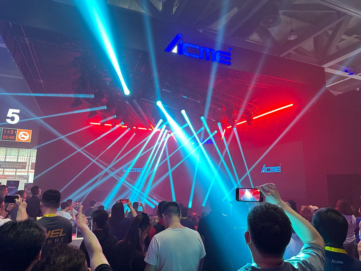 ACME_Lighting's tweet image. A look inside our first day of exhibition at GETshow2023
A vast collection of our classic and latest equipment.
Our team is busy engaging with a sea of visitors and buyers.
At 5B-01, ACME team is here for you until May 11th .
#acmelighting #getshow #stagelight #lightingdesigners