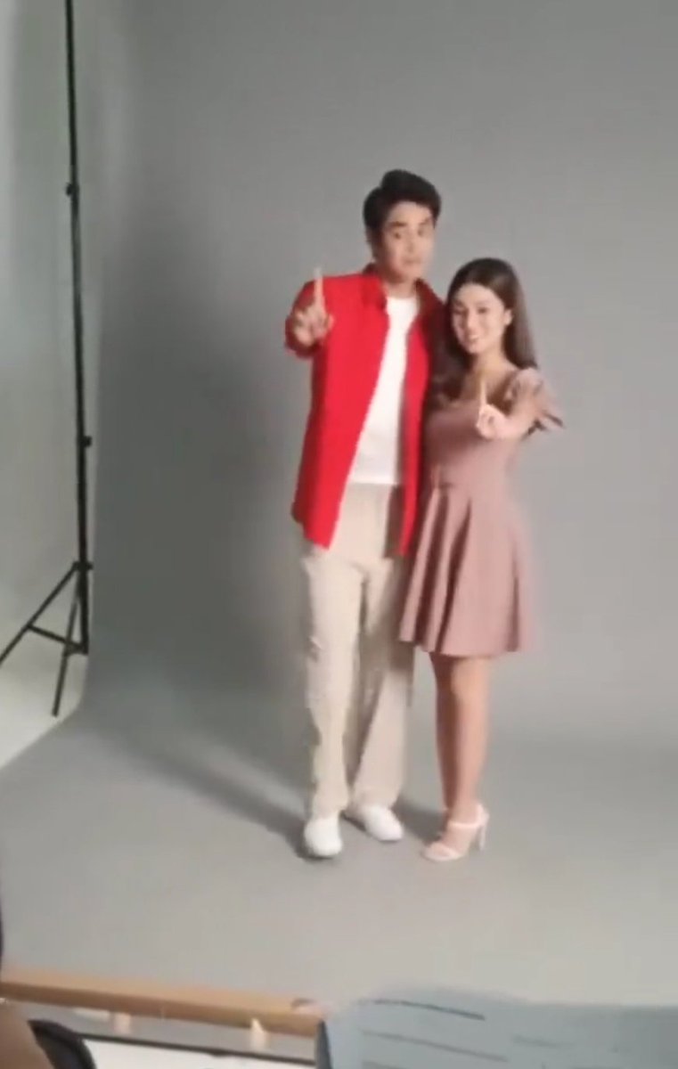 laxamariano's tweet photo. Cutie DonBelle x Jollibee! #DonBelle ❤️✨ https://t.co/06TJUTM71n