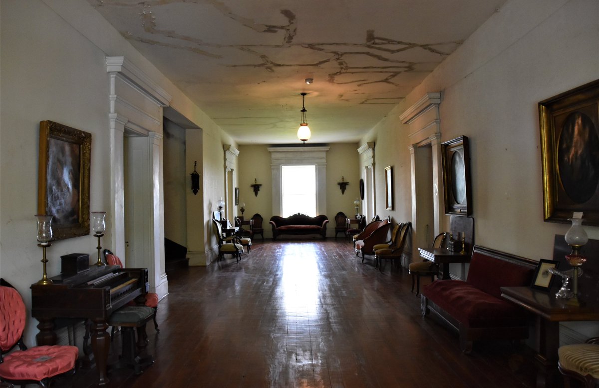 TravelMarilyn's tweet photo. Ward Hall is open for tours. It is near Georgetown, Kentucky.
#georgetown #Kentucky #horse #horsefarm #travel #traveling @gotogtownky #gotogtown #georgetownky
@WardHallPF https://t.co/nE19Bs7fPJ