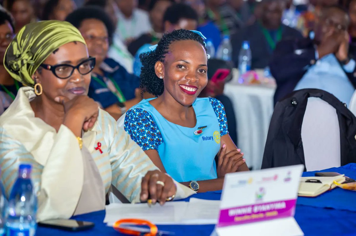 SarahOwembabazi's tweet photo. As a young girl, @Winnie_Byanyima was the Woman to look up to as a Woman of many firsts, and as an old girl she's still the Woman to look up to.
It was great sharing a moment before she delivered a great Sam Owori Memorial lecture on Leadership for the Future.
#98thdiscon https://t.co/CKDlxzbyZW