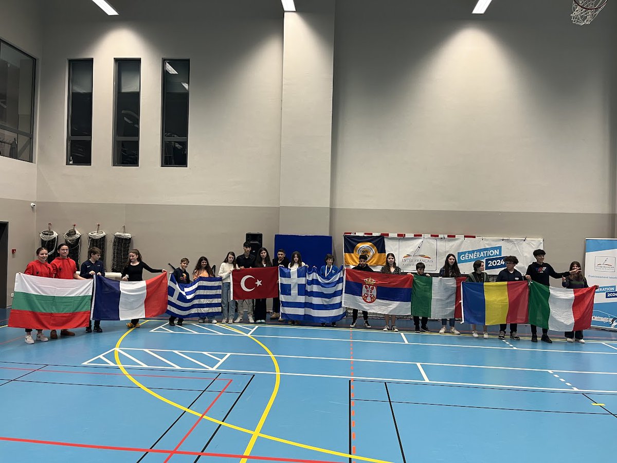 LFHAthenes's tweet photo. Une délégation d’#élèves du @LFHAthenes participe aux Jeux de la #ZESE #Bucarest

https://t.co/du8R15KJ1l

#SOP2023 @ZESE_AEFE_UNSS @aefeinfo https://t.co/yk5OlBAlEh