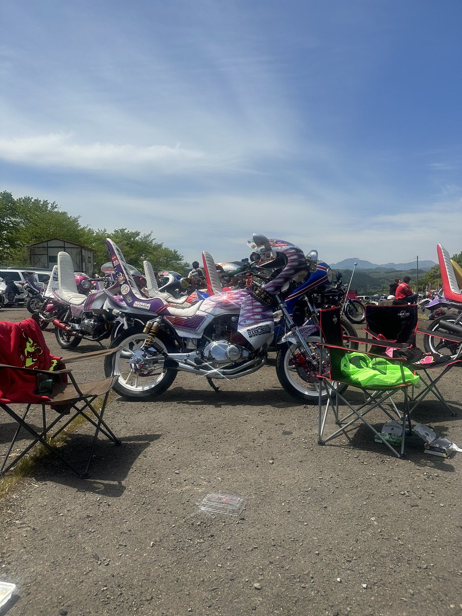 Cecile_KATANA's tweet photo. 久しぶりのNM5に参加！

#旧車 #旧車會 #族車 #暴走族 #世死流 #cecile #生涯現役 #ファミリー #大和魂 #押忍の精神 #CBX #GS #バブ #ザリ #ゴキ #ツーリング #ナイツー #集会 #バイク乗り
#バイク好き #千葉 #宮城 #NM5 #復活 
#サザンサーキット #東北連合 https://t.co/IXhYTy1uHb