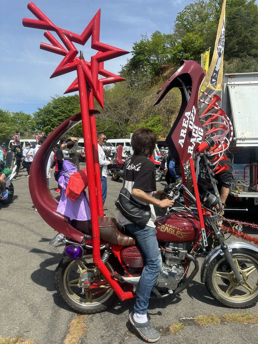 Cecile_KATANA's tweet photo. 久しぶりのNM5に参加！

#旧車 #旧車會 #族車 #暴走族 #世死流 #cecile #生涯現役 #ファミリー #大和魂 #押忍の精神 #CBX #GS #バブ #ザリ #ゴキ #ツーリング #ナイツー #集会 #バイク乗り
#バイク好き #千葉 #宮城 #NM5 #復活 
#サザンサーキット #東北連合 https://t.co/IXhYTy1uHb
