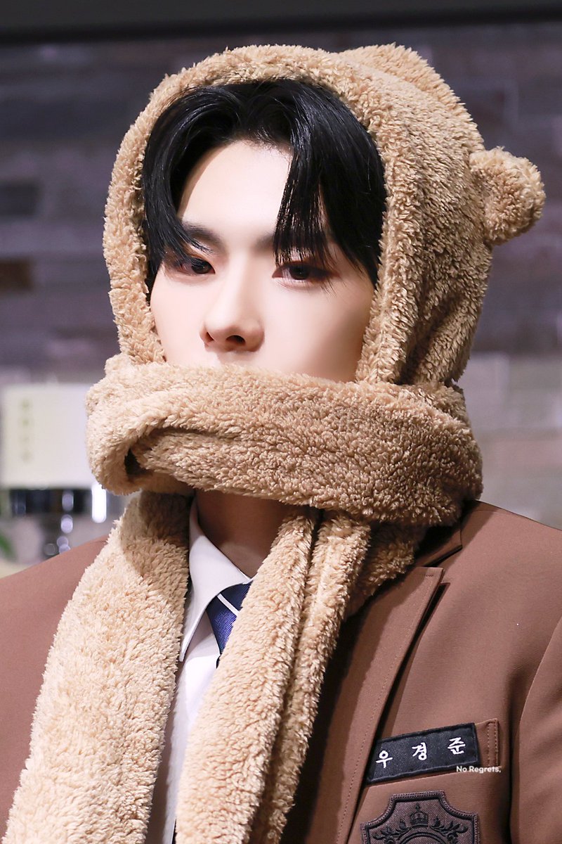 NoRegrets0830's tweet photo. 230219 🐻🐻🐻
#TNX #우경준 #경준 #KyungJun https://t.co/BkUQ2GScxD