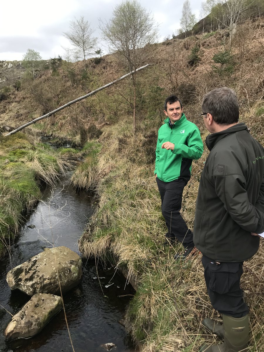 Planning natural flood management measures with John Hair <a href="/ForestryLS/">Forestry and Land Scotland</a> and Huw Thomas <a href="/Forest_Research/">Forest Research</a> - at the <a href="/SUPERB_project/">SUPERB</a> forest restoration Demo site in Queen Elizabeth Forest Park, Scotland. #UpscalingForestRestoration