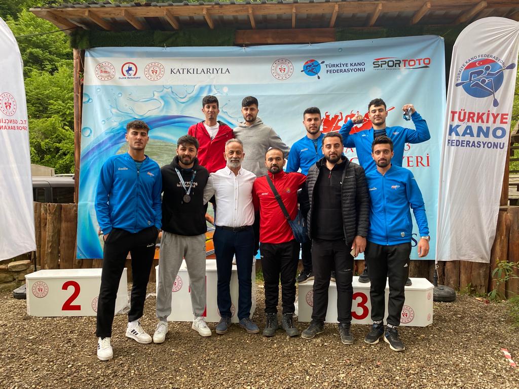 Türkiye Rafting şampiyonası Milli Takım seçmelerinde Çatak Belediye spor Rafting Açık yaş kategorisinde Türkiye 3. U19 kategorisinde Türkiye 2. Olan Takımlarımız emeği geçenlerden Allah razı olsun 🇹🇷
<a href="/tcvanvaliligi/">T.C. Van Valiliği 🇹🇷</a> <a href="/valiozanbalci/">Dr.Ozan BALCI Van Valisi fan hesabı🇹🇷</a> <a href="/AbdrrhmnSeylan/">Abdurrahman Şeylan</a> <a href="/GSB_Van/">Van Gençlik ve Spor İl Müdürlüğü</a> <a href="/ArifArifozsoy19/">Arif ÖZSOY</a>