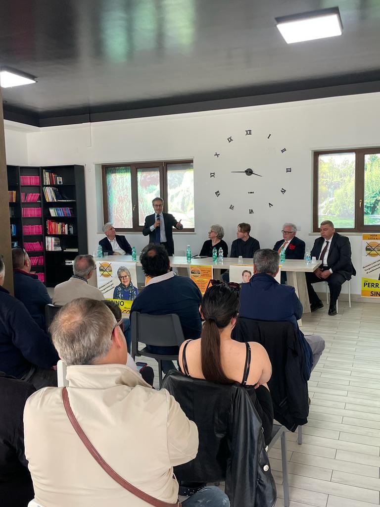 StefanoCaldoro's tweet photo. Alcune immagini di questo weekend in #Puglia per sostenere i candidati sindaci
Dionisio Rotunno per #Toritto
Francesco Spina per #Bisceglie
Maria Perrino per #AscoliSatriano
Pietro Picerno per #Poggiorsini https://t.co/lkVzGpoS6K