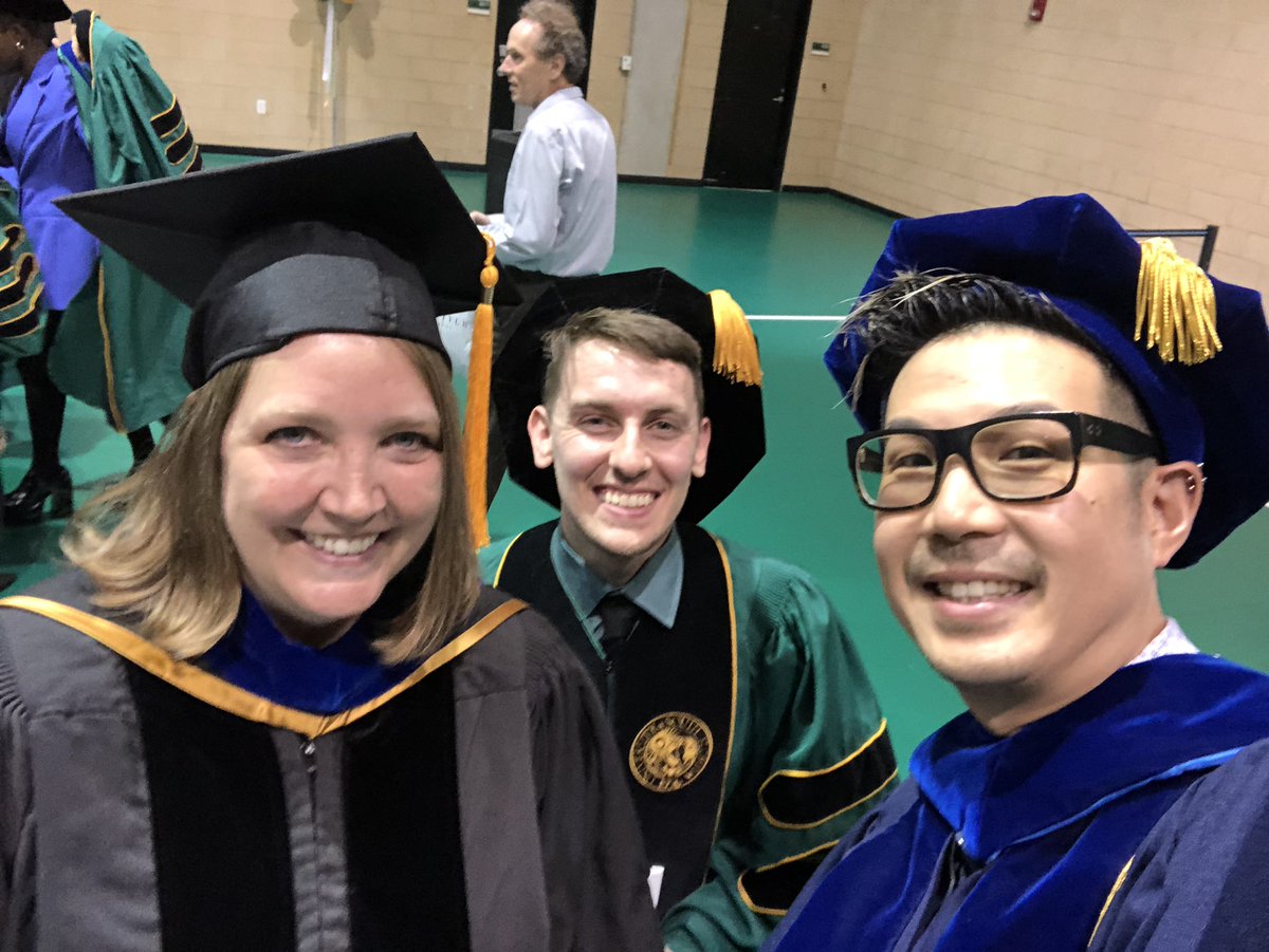 Eric Lau tweet media