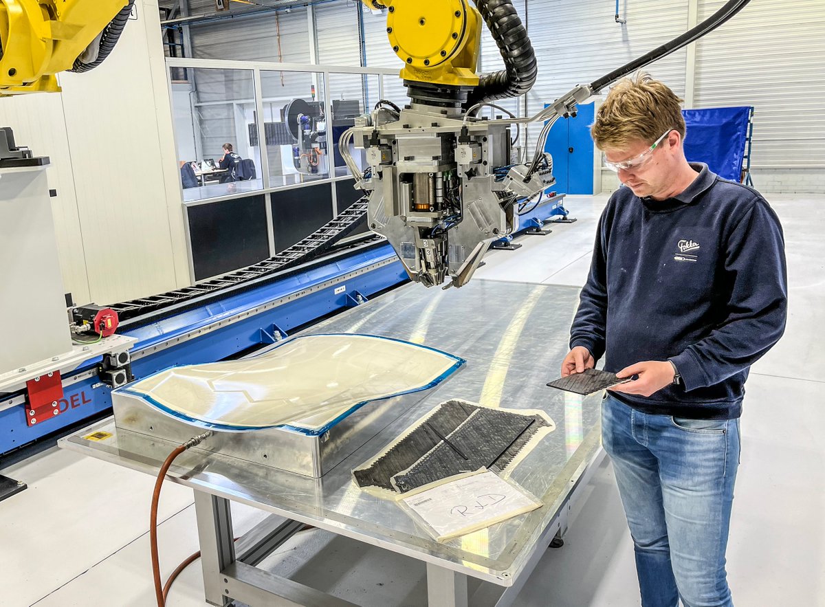Mijlpaal voor  de ontwikkeling van duurzame luchtvaart in NL!  <a href="/GKNAero/">GKN Aerospace</a> <a href="/Fokker/">GKN Fokker</a> opent een Global Technology Centre (GTC) in #Hoogeveen. Het GTC richt zich op thermoplastische composieten en elektrificatiesystemen voor de volgende generatie vliegtuigen. ow.ly/BYkH50Oi21g