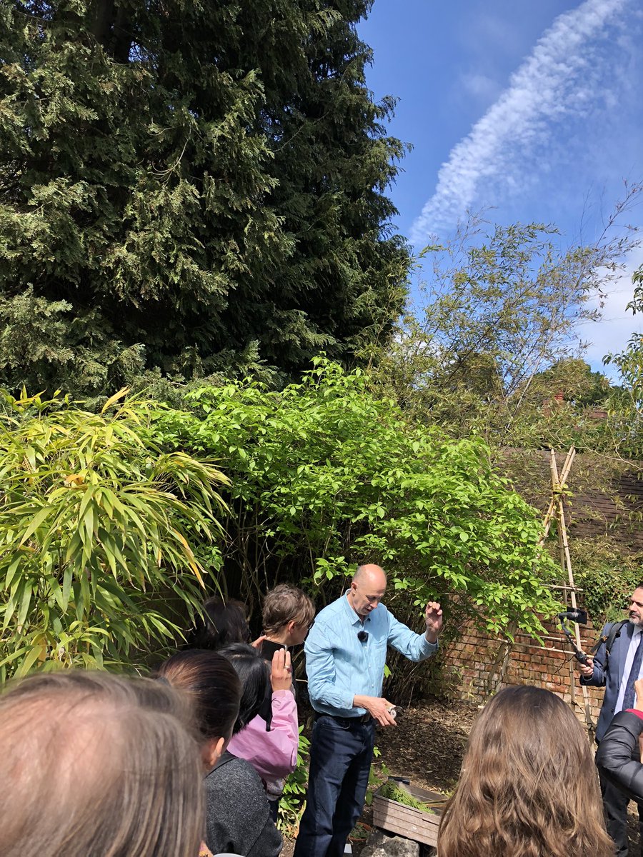 prscap's tweet photo. It was a great honour to be invited as a guest along with my PhD student Batool Albadaineh to the 20th Year of the Chinese Herb Garden Event held at the University of Bristol Yesterday #UnivofBath ; #lifesciences ; #UnivofBristol ; #RCHM; #TonyHarrison https://t.co/GFRIPnoadU