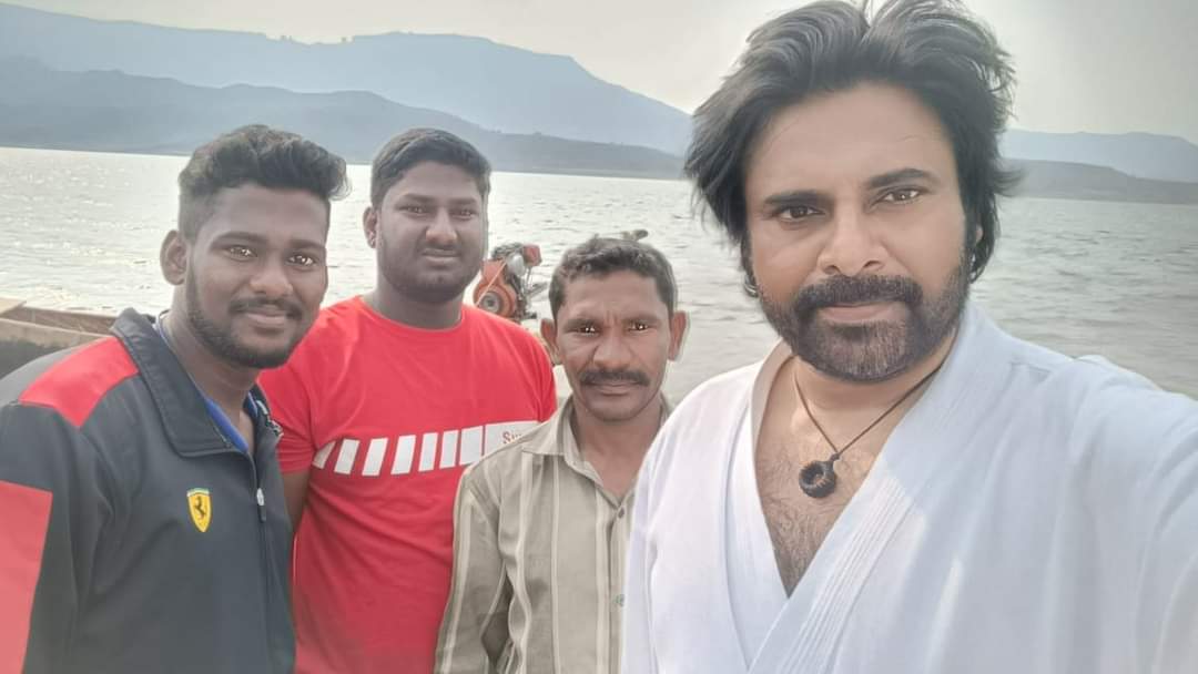 జన నేత్ర tweet media