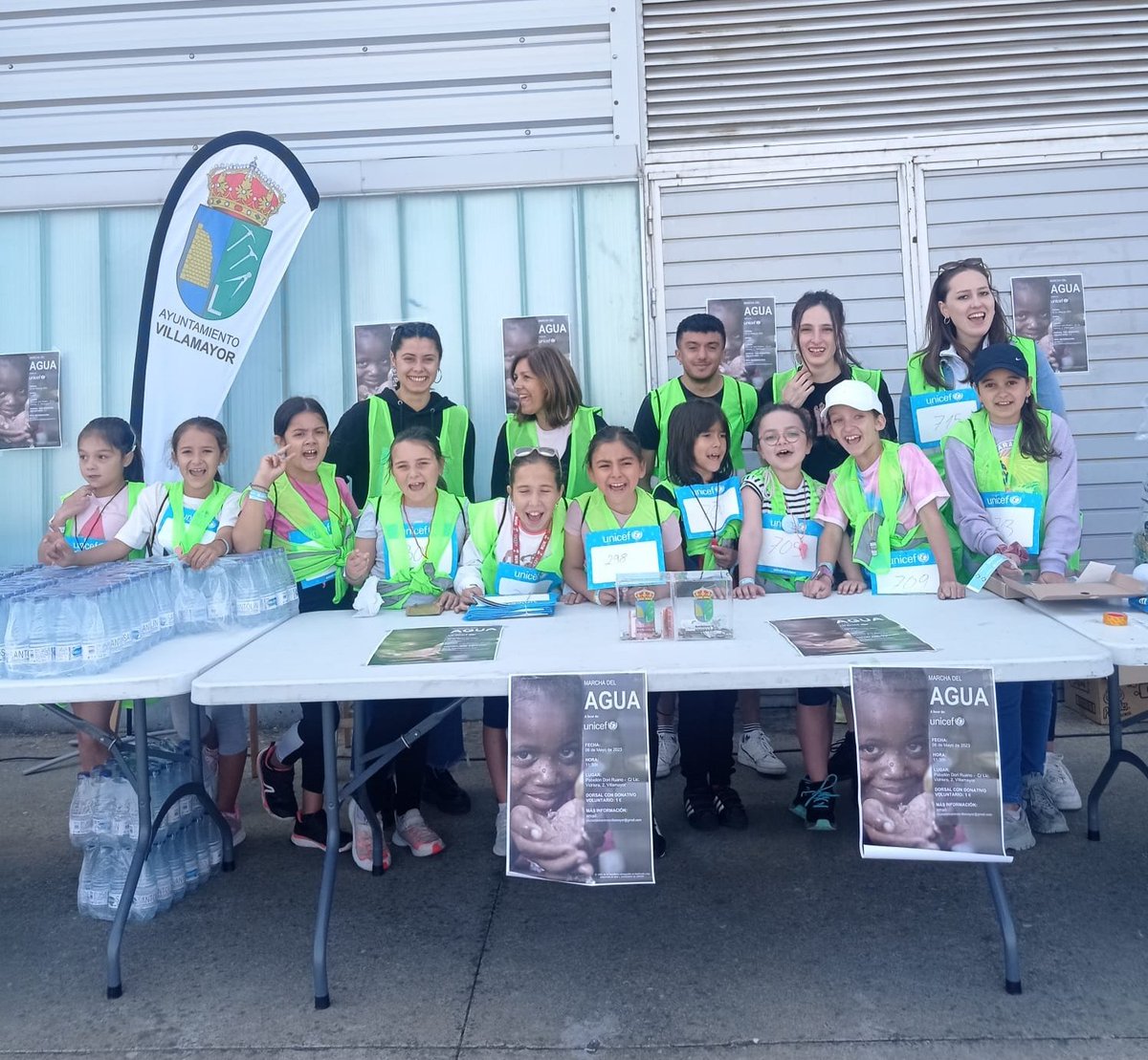 planbeduso's tweet photo. ¡Muchas gracias a todas las personas que vinisteis el sábado a la #MarchaDelAgua que organizamos junto a @AytoVillamayor 😃

Todo lo recaudado irá al proyecto "Gota a gota" de @UNICEFenEspanol para facilitar el acceso de agua potable en lugares donde no tienen recursos para ello. https://t.co/g1Eg3ecz1r