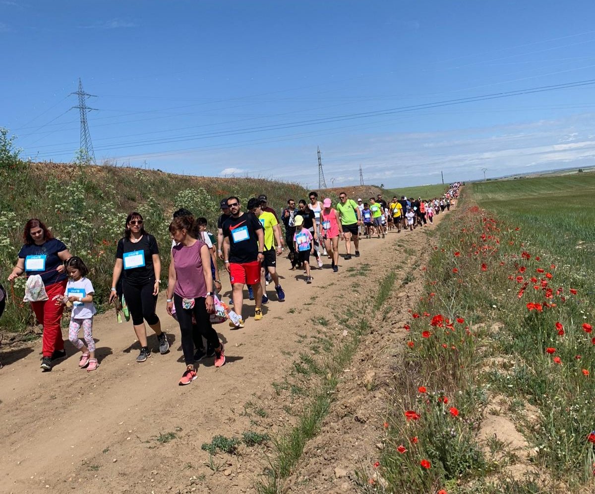 planbeduso's tweet photo. ¡Muchas gracias a todas las personas que vinisteis el sábado a la #MarchaDelAgua que organizamos junto a @AytoVillamayor 😃

Todo lo recaudado irá al proyecto "Gota a gota" de @UNICEFenEspanol para facilitar el acceso de agua potable en lugares donde no tienen recursos para ello. https://t.co/g1Eg3ecz1r