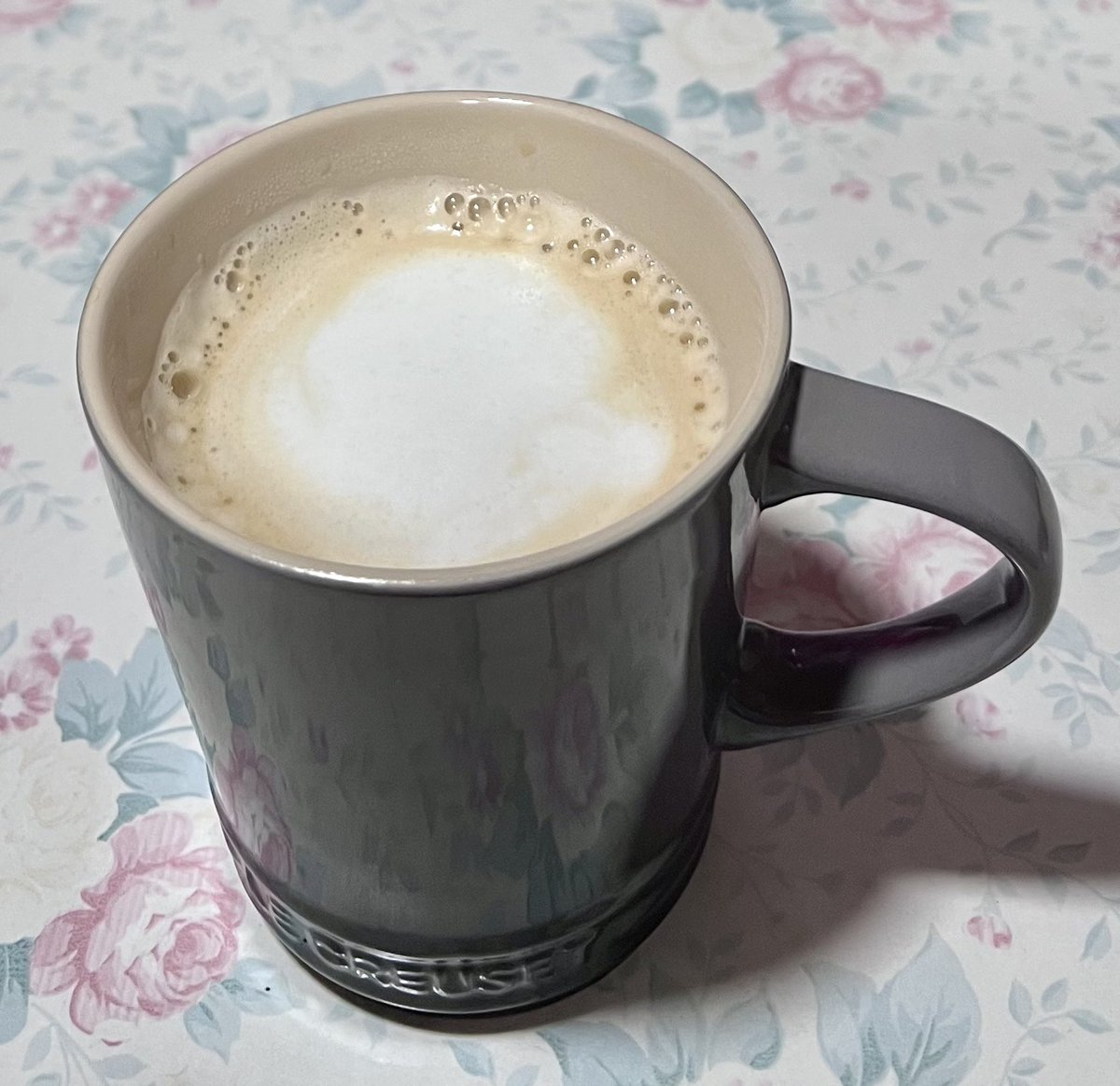 #StayHomeStaySafe
#CookWithMe
Chinese 😄 and let’s getting a #FlatWhite for this Monday 🤓
#AnytimeIsACoffeeTime ☕️