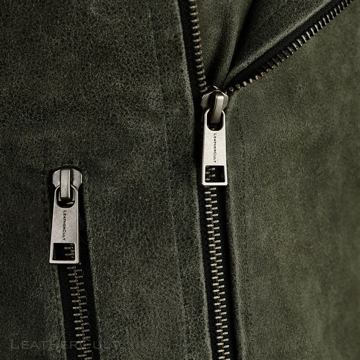 leathercult's tweet image. Establish a voguish twist in your attire with our chic Leather Jacket #228 that will boost your casual wear instantly.

Shop for this look here: bit.ly/3B50FZ2

#leathercult #leathercultdairies #customerorder #leatherjacket #womenswear #womensleatherjacket