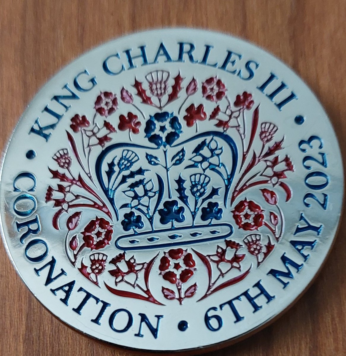 AnntoinetteBra1's tweet photo. Richard Brown Head of @UrswickSchool was @hackneycouncil Town Hall and gave Paul Senior interim Director of Hackney Education @hackneysuccess & I a Coronation Coin which they gave to all pupils for the #cornation Thank you. https://t.co/sldcgou1hf