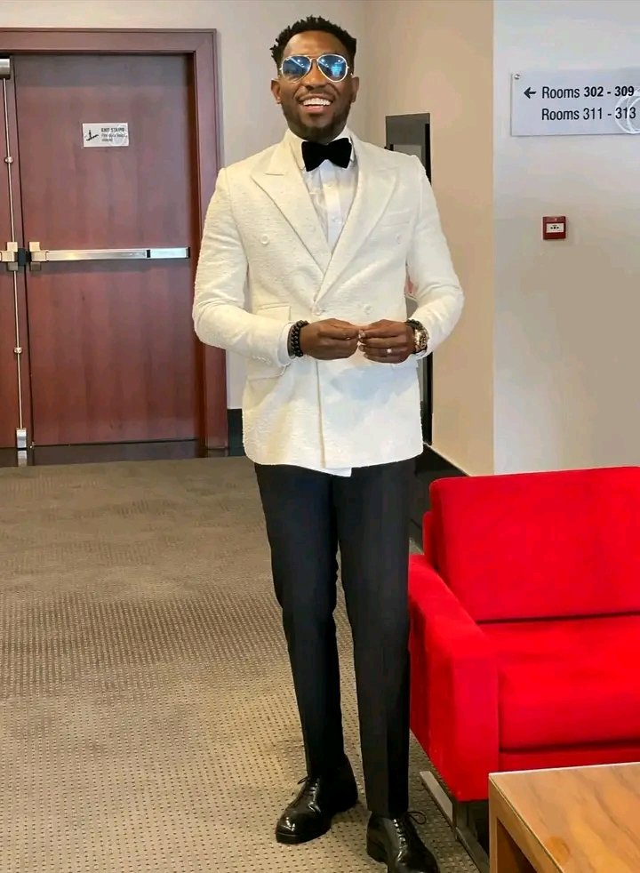 Nwanyi Aguleri on Twitter "RT aqtent_ Chike. Johnny Drille. Ric