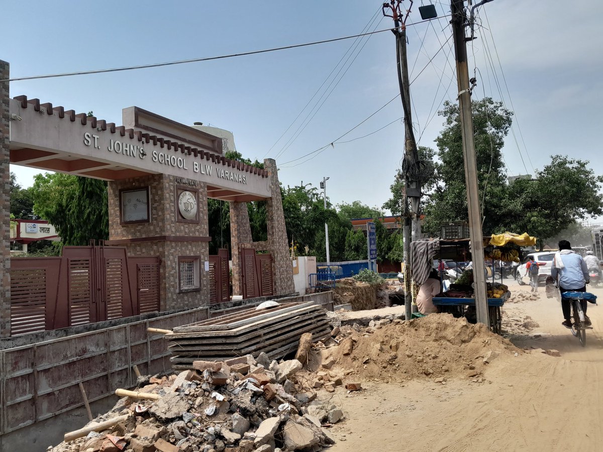 Traffic Inspector Varanasi tweet media