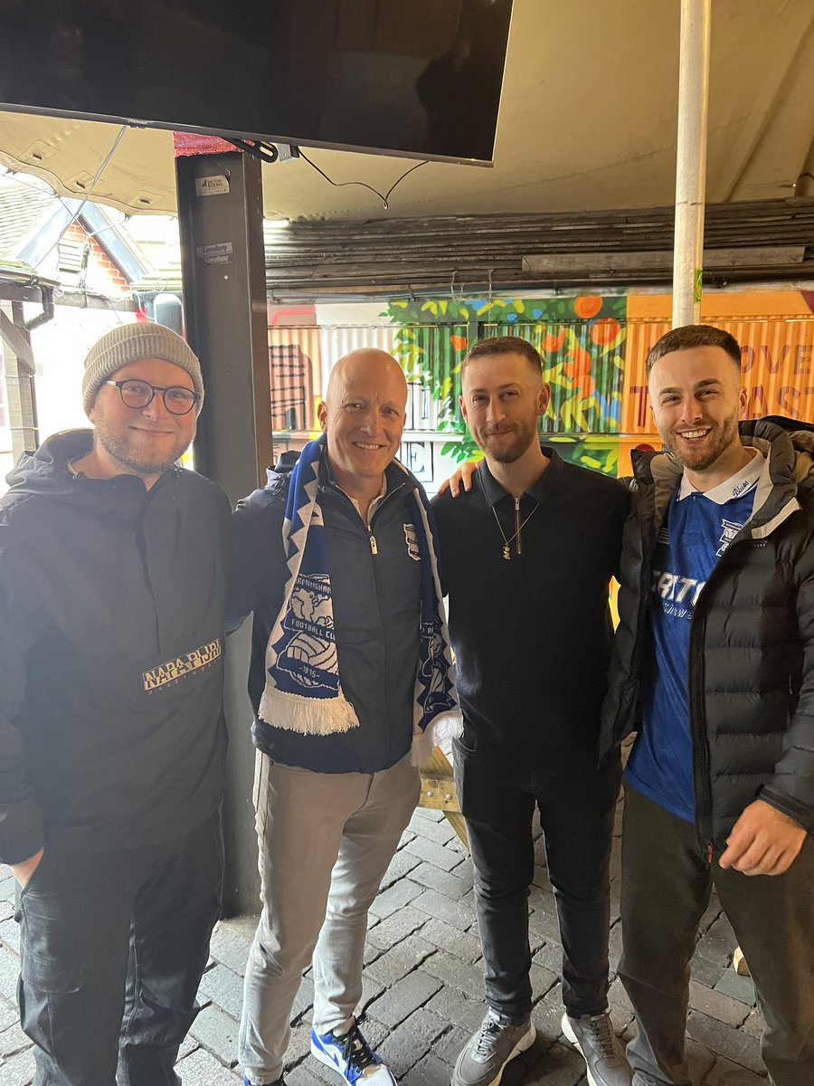 Tom Hunt tweet media