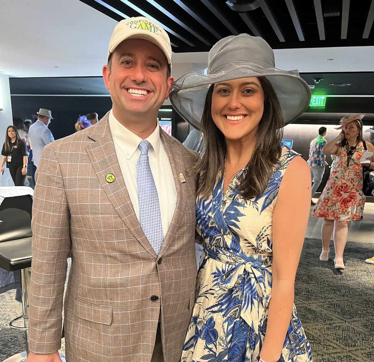 mike_gualtieri's tweet photo. With my sister Ali on @KentuckyDerby day! @ChurchillDowns #confidencegame @DTMWStables https://t.co/Mp3ih3vI16